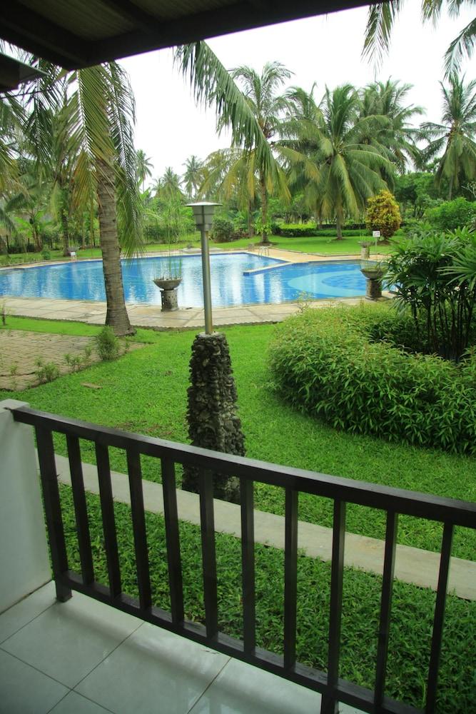 Hotel Grand Elty Krakatoa Kalianda Exterior foto
