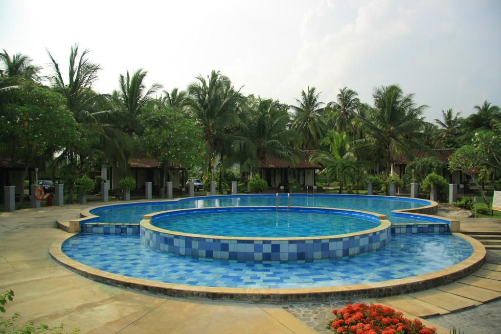 Hotel Grand Elty Krakatoa Kalianda Exterior foto